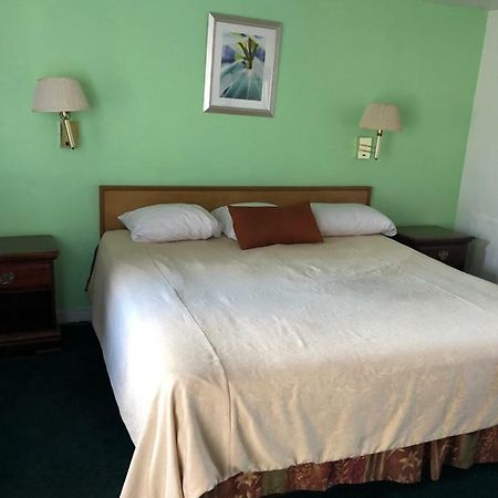 Economy Inn - Lawtey Buitenkant foto